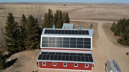 Suncatcher - Solar Panels on Barn - 1280 x 720
