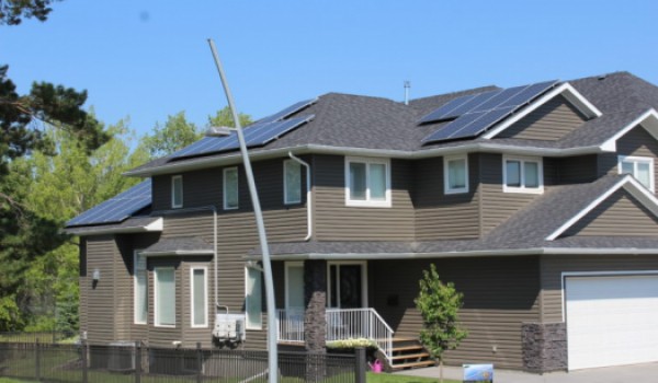 Solar-Saskatchewan-Evergreen-Solar-LG-768x512